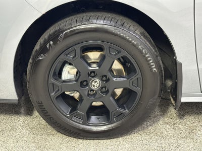 2025 Toyota Sienna Woodland Edition