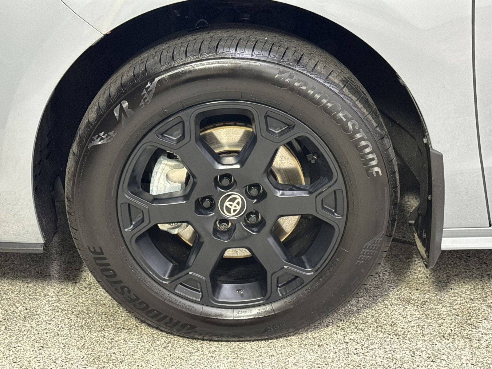 2025 Toyota Sienna Woodland Edition