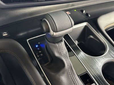 2025 Toyota Sienna Woodland Edition