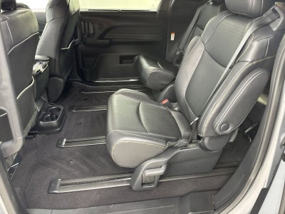 2025 Toyota Sienna Woodland Edition