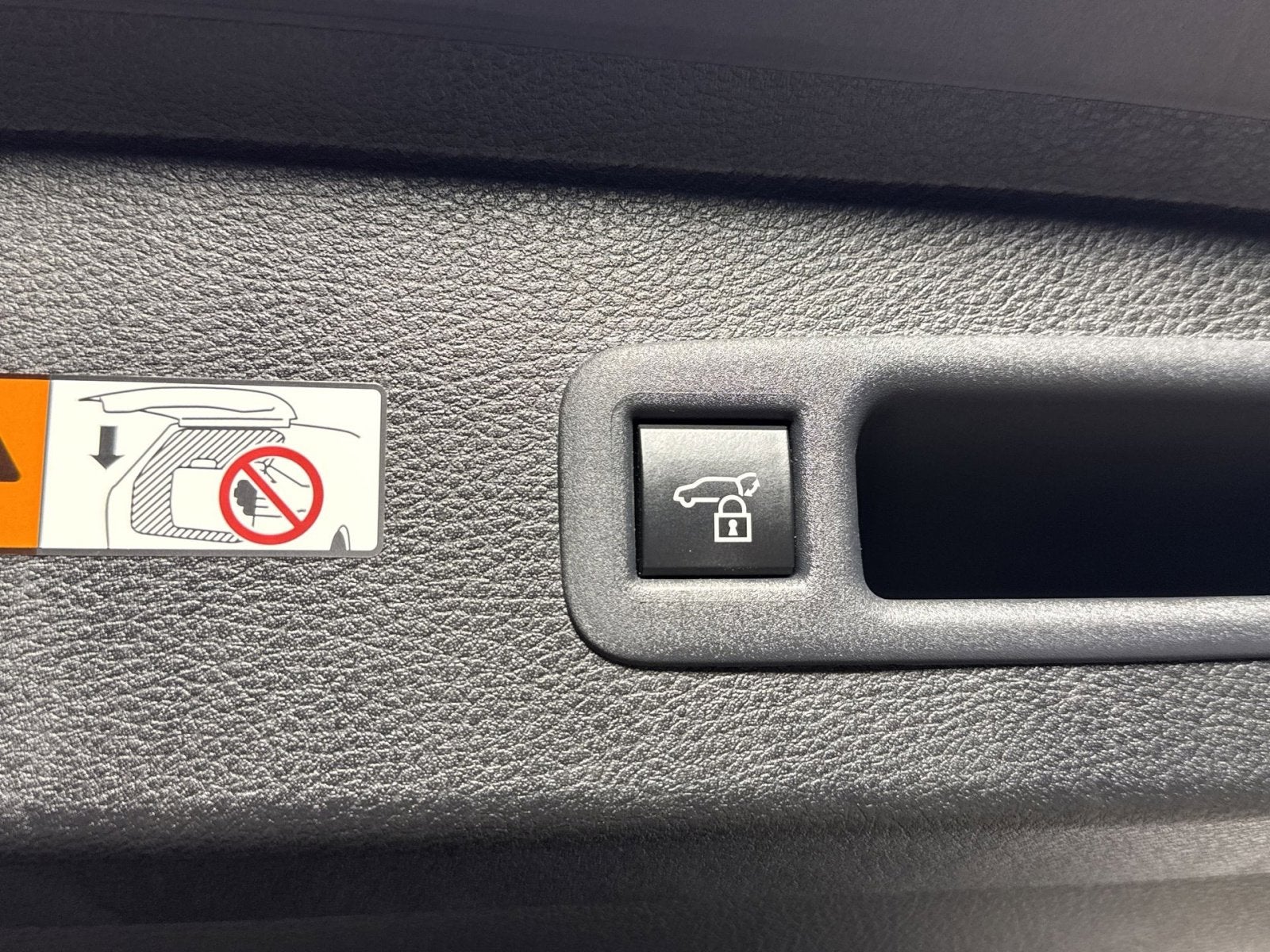 2025 Toyota Sienna Woodland Edition