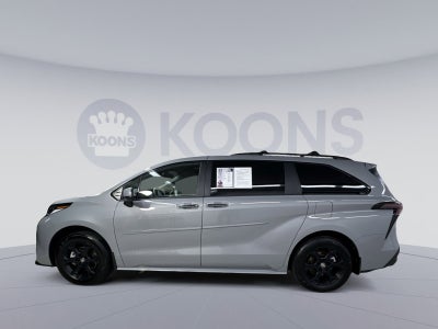 2025 Toyota Sienna Woodland Edition