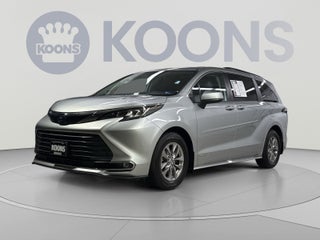 2021 Toyota Sienna XLE