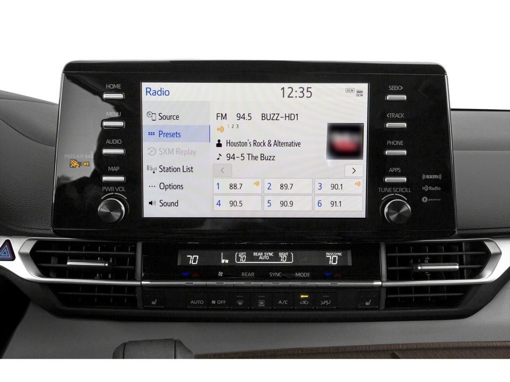 2023 Toyota Sienna XLE