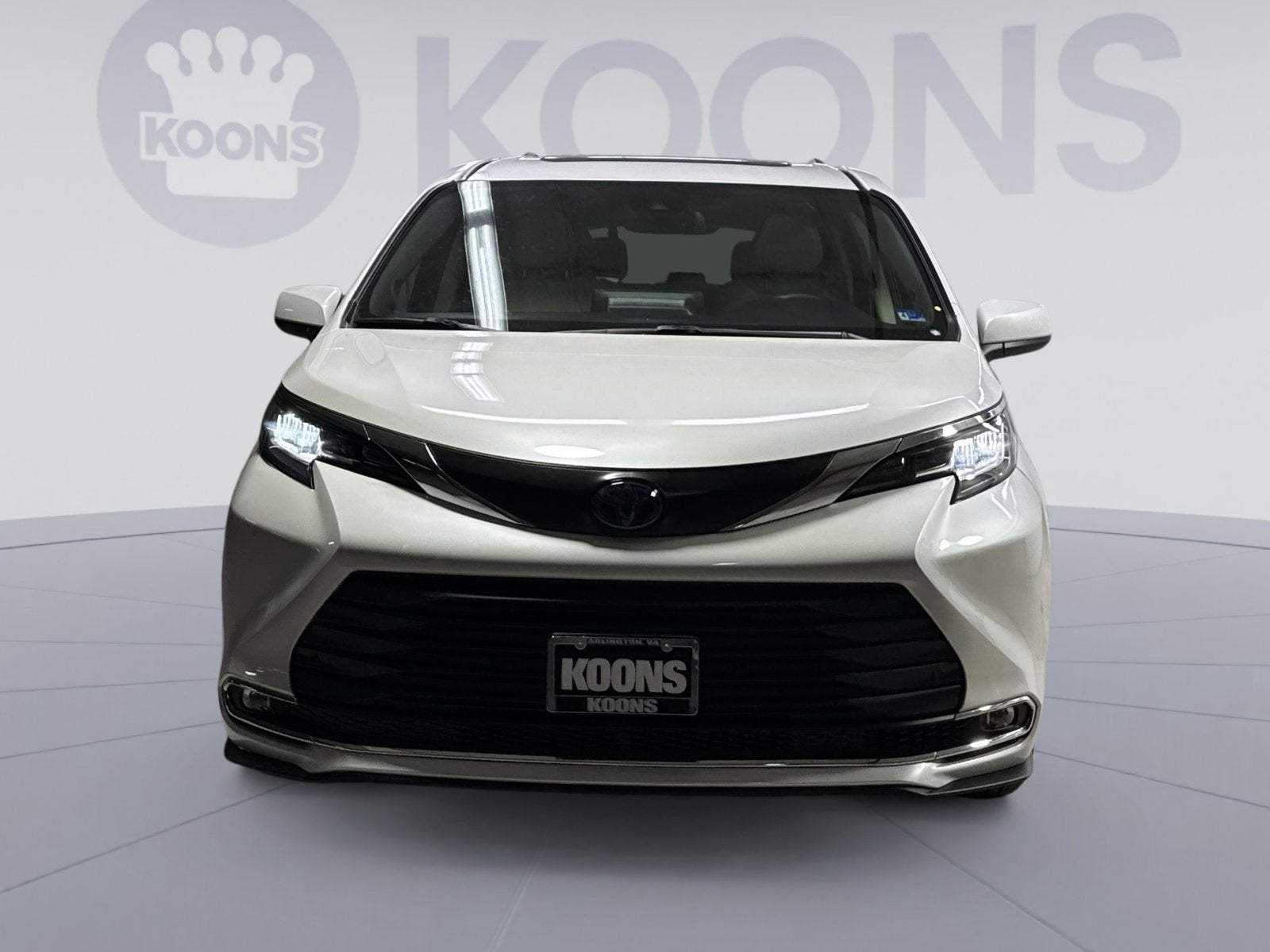 2023 Toyota Sienna XLE