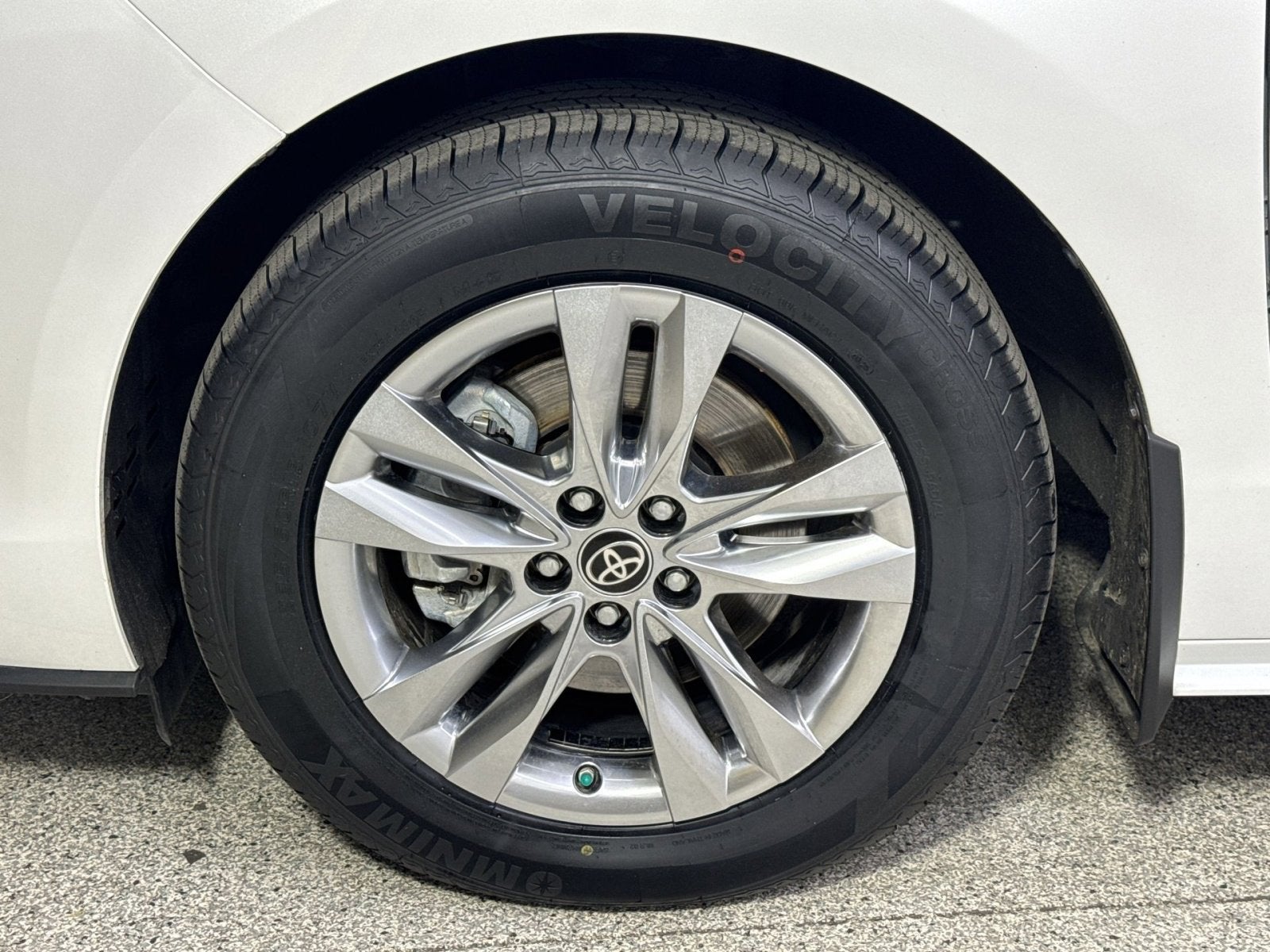 2023 Toyota Sienna XLE