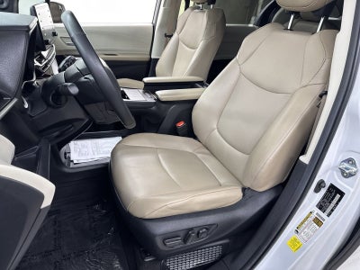 2023 Toyota Sienna XLE