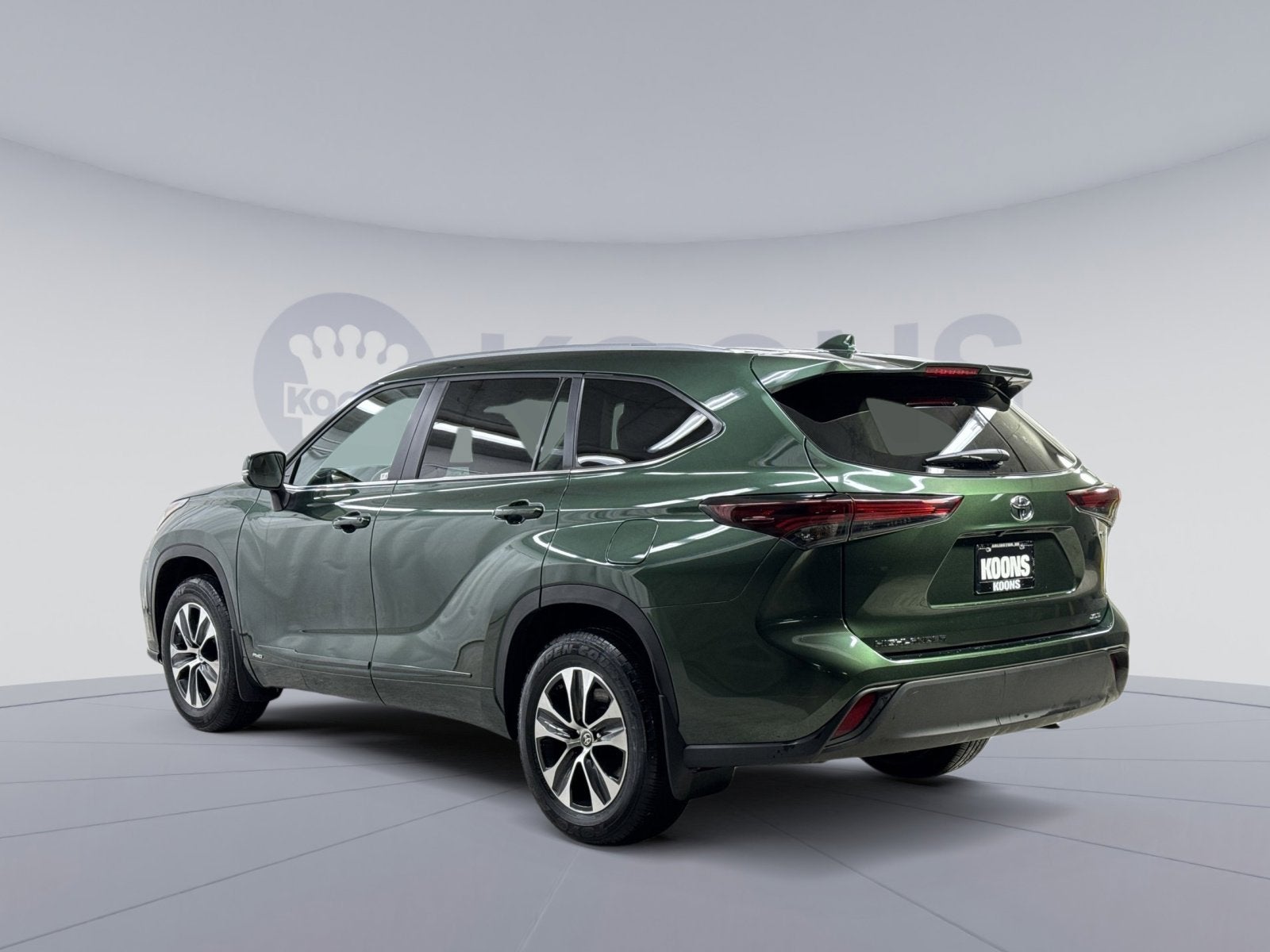 2025 Toyota Highlander Hybrid XLE