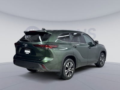 2025 Toyota Highlander Hybrid XLE