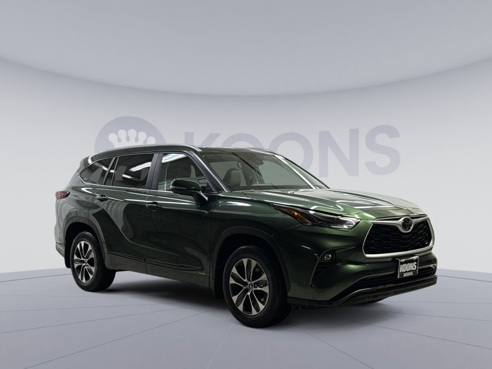 2025 Toyota Highlander Hybrid XLE