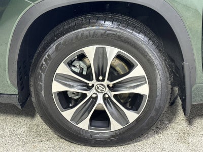 2025 Toyota Highlander Hybrid XLE