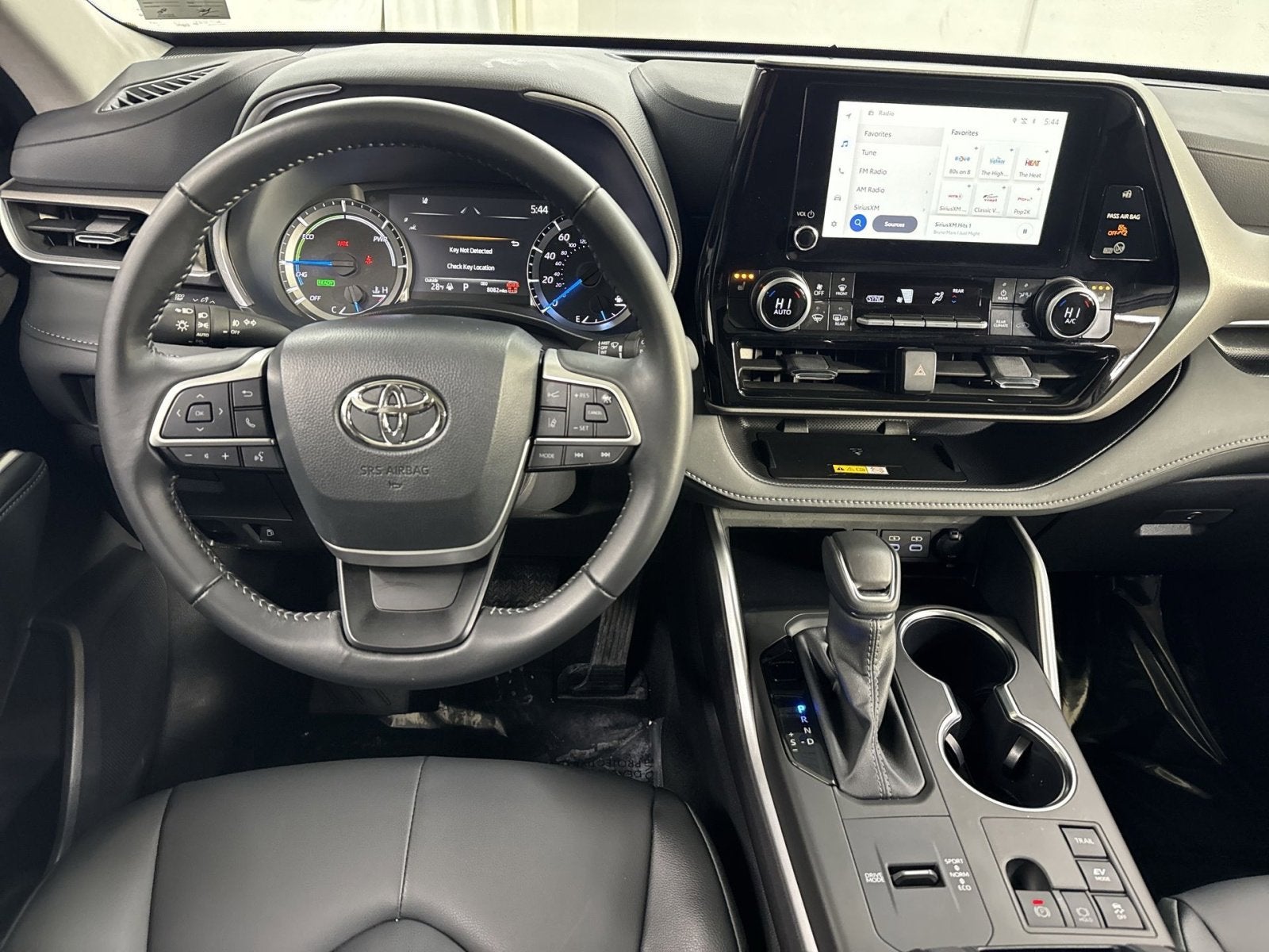 2025 Toyota Highlander Hybrid XLE