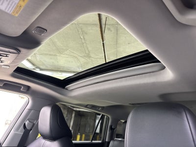 2025 Toyota Highlander Hybrid XLE