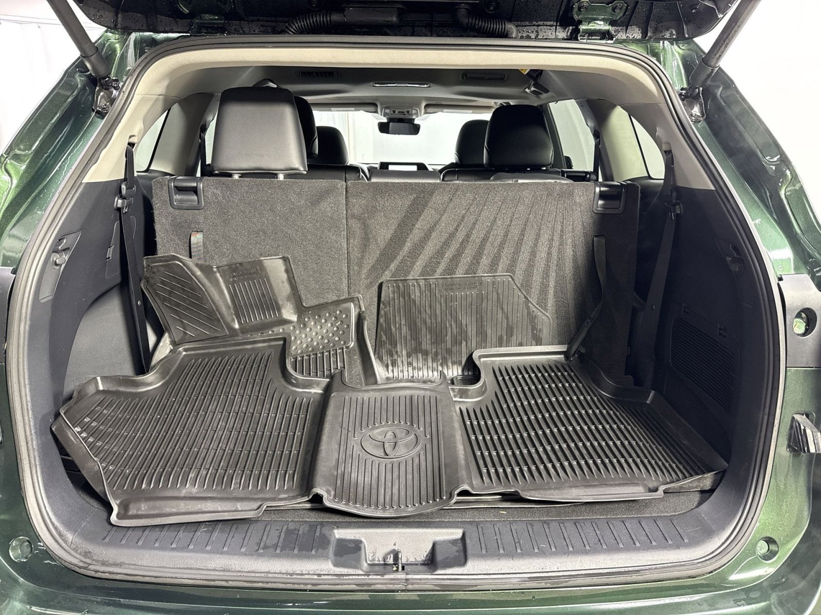 2025 Toyota Highlander Hybrid XLE