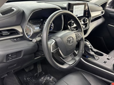 2025 Toyota Highlander Hybrid XLE