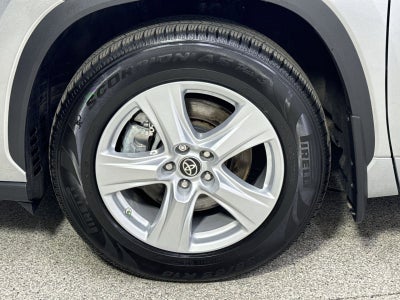 2023 Toyota Highlander LE