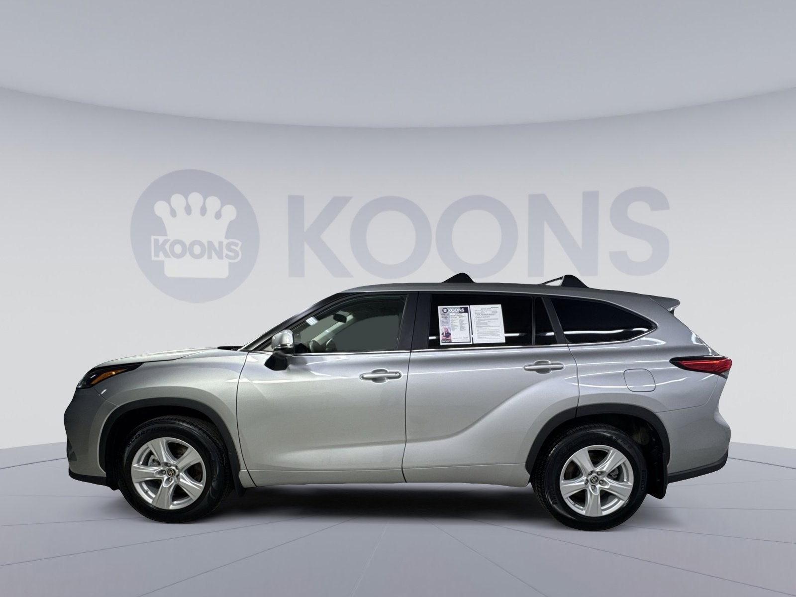 2023 Toyota Highlander LE