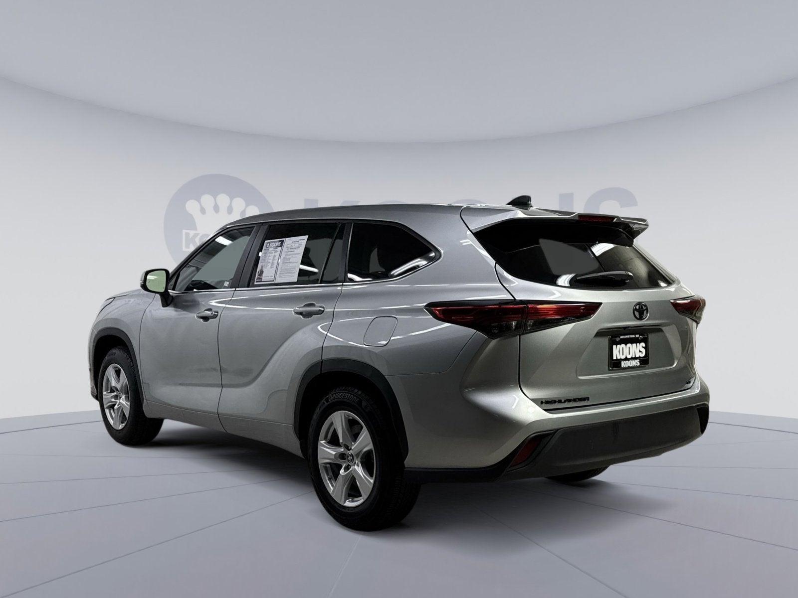 2023 Toyota Highlander LE