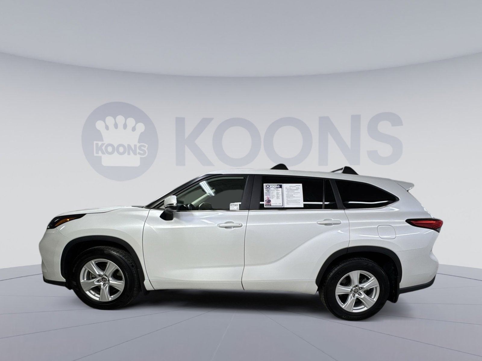 2023 Toyota Highlander LE