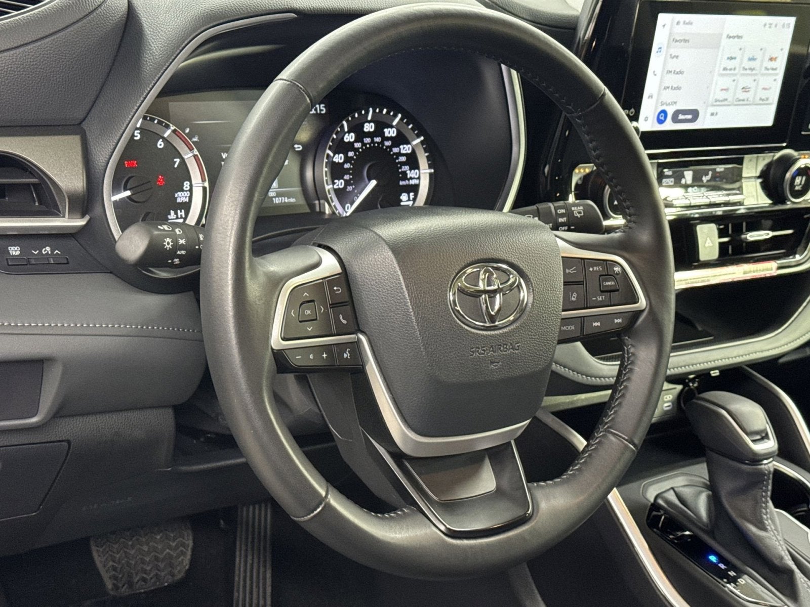 2024 Toyota Highlander XLE