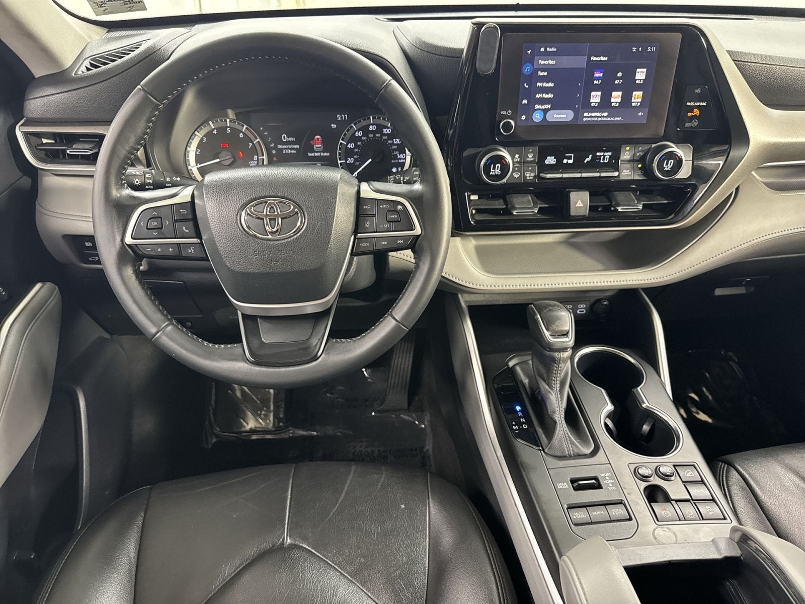 2023 Toyota Highlander LE