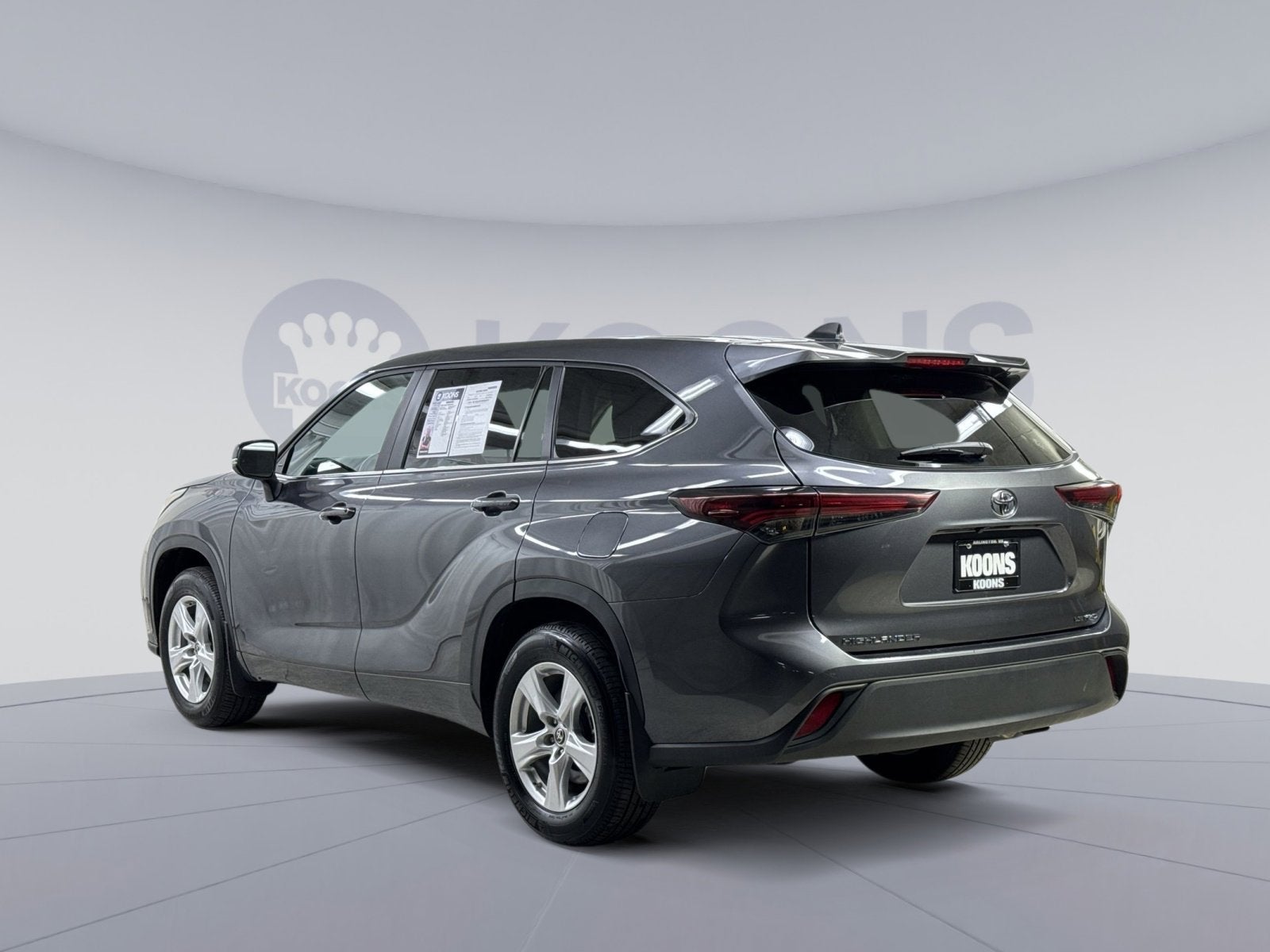 2025 Toyota Highlander LE