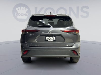 2025 Toyota Highlander LE
