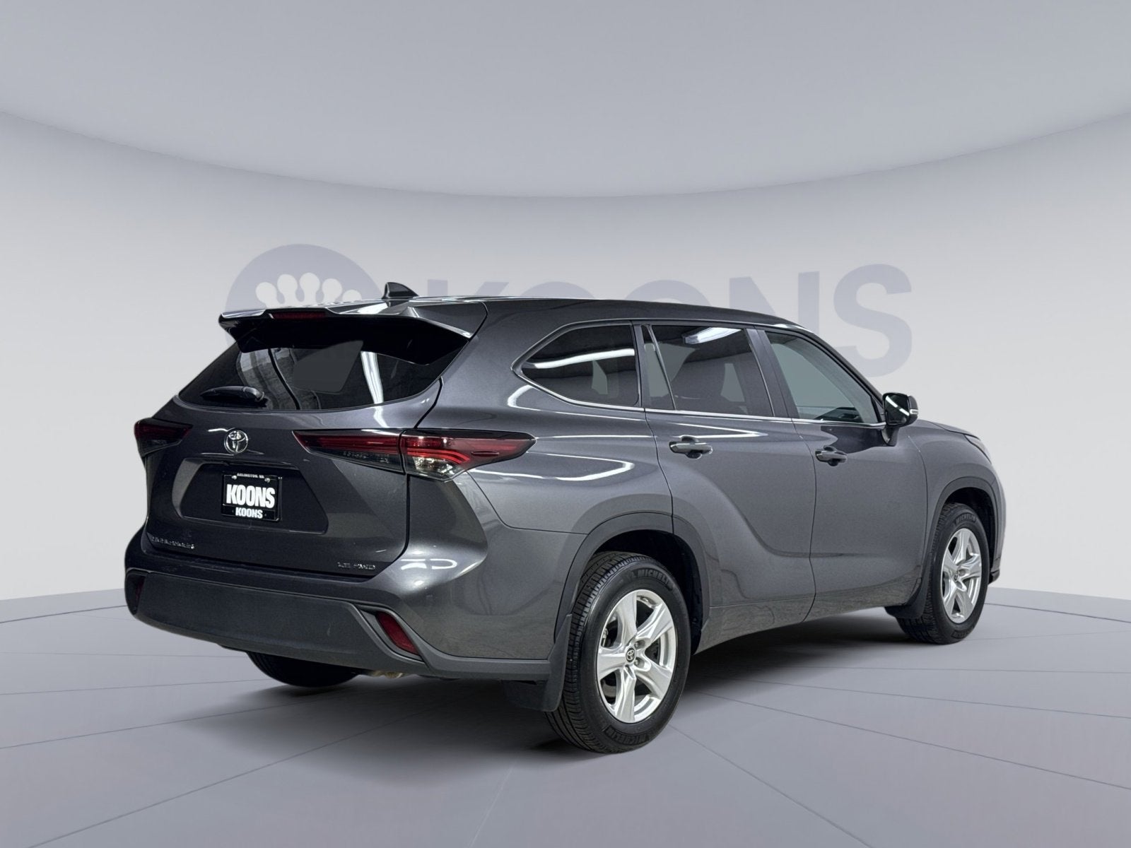 2025 Toyota Highlander LE