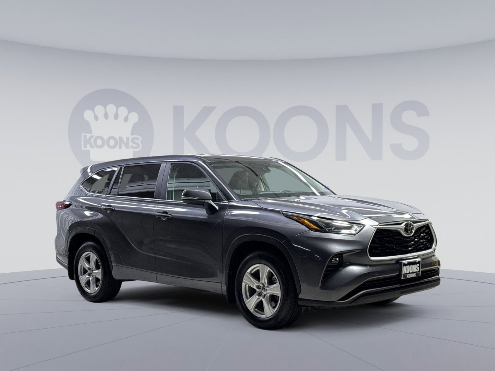 2025 Toyota Highlander LE