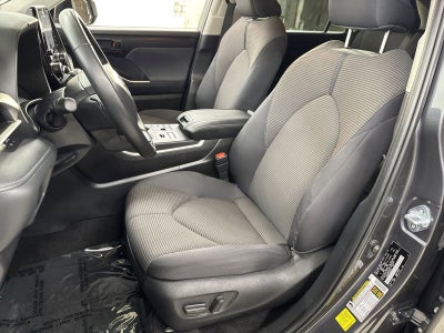 2025 Toyota Highlander LE