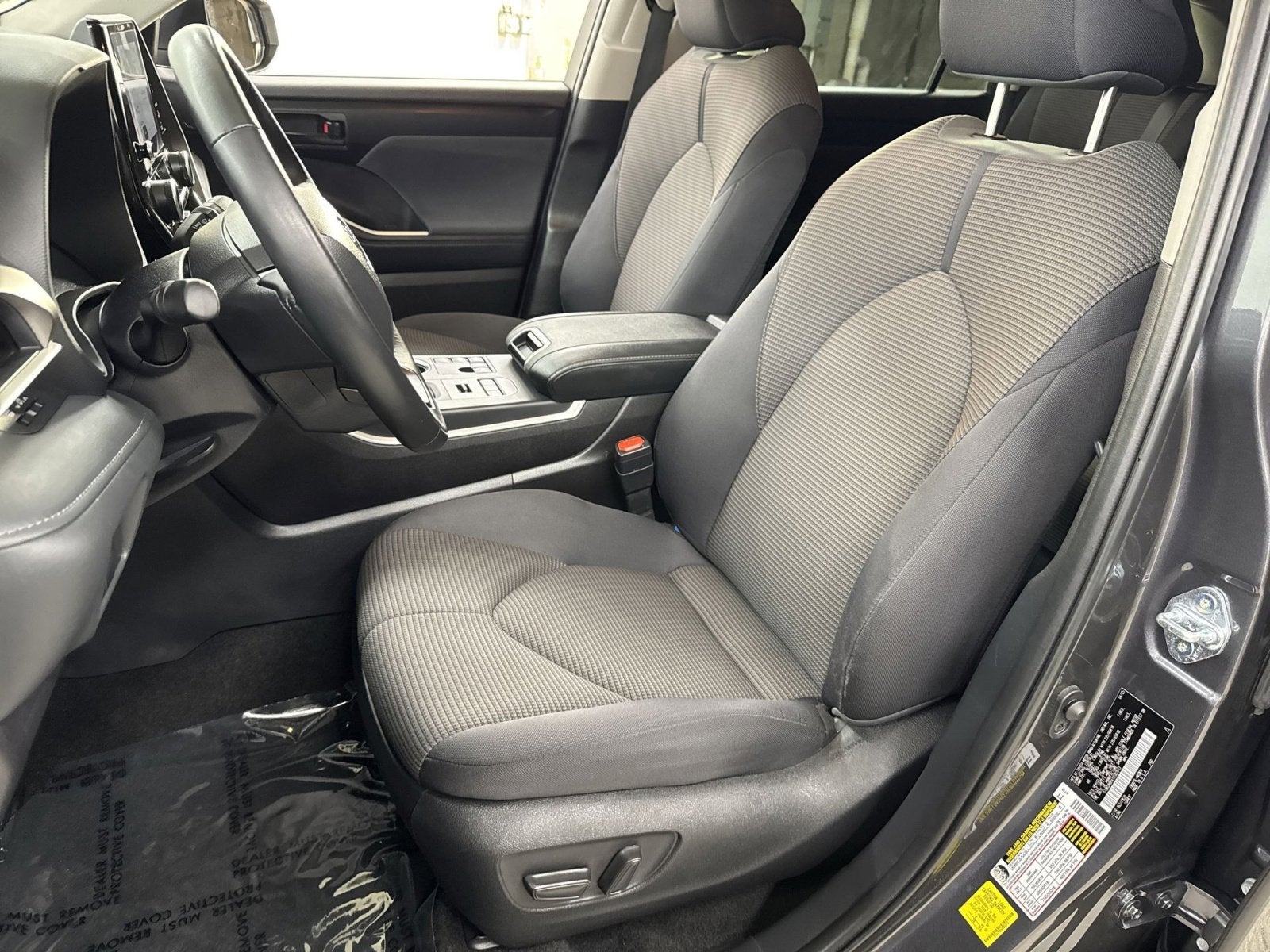 2025 Toyota Highlander LE