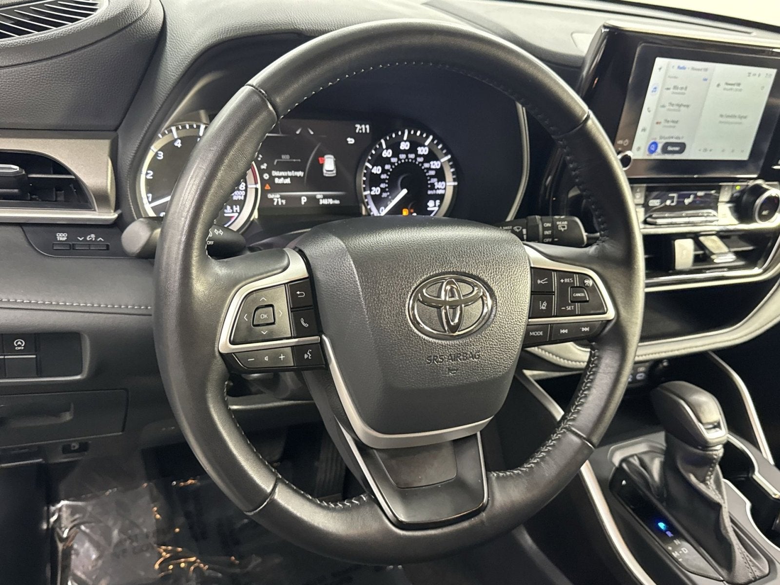 2025 Toyota Highlander LE