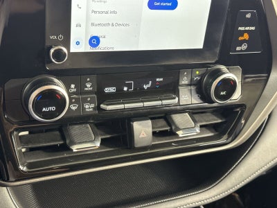 2025 Toyota Highlander LE