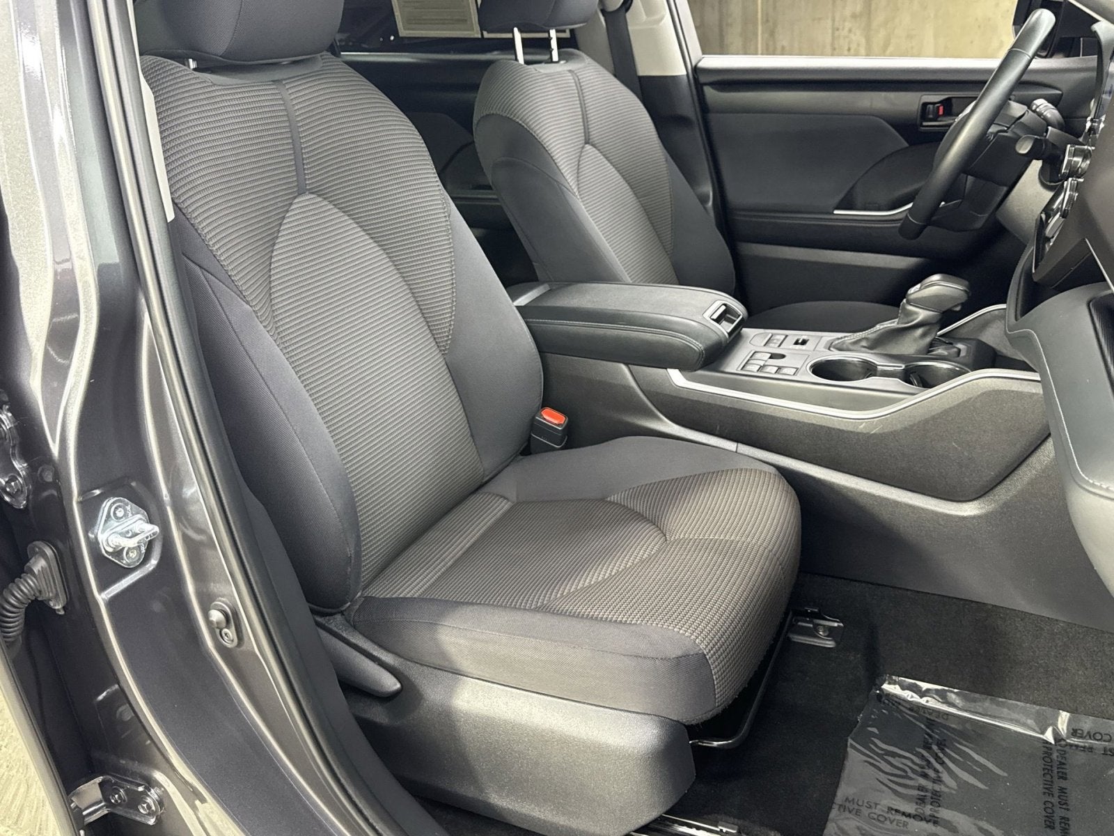 2025 Toyota Highlander LE