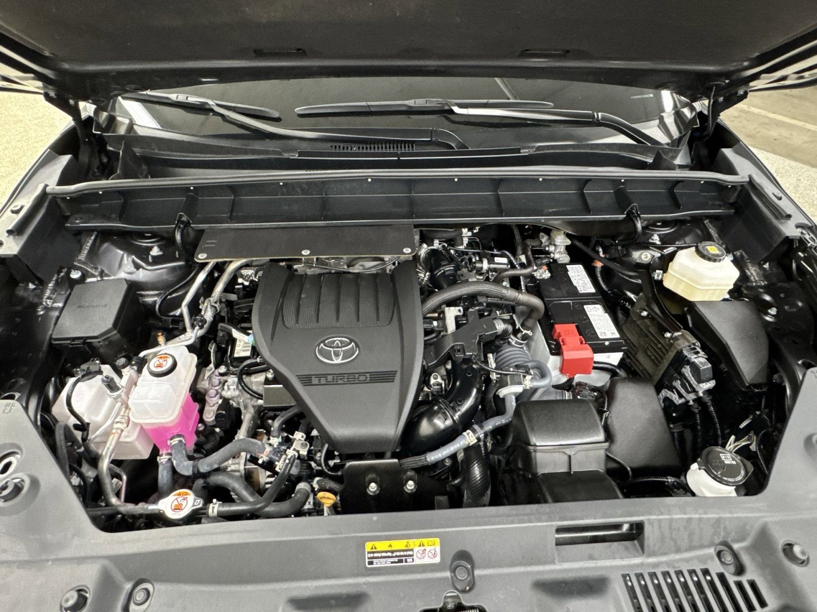 2025 Toyota Highlander LE