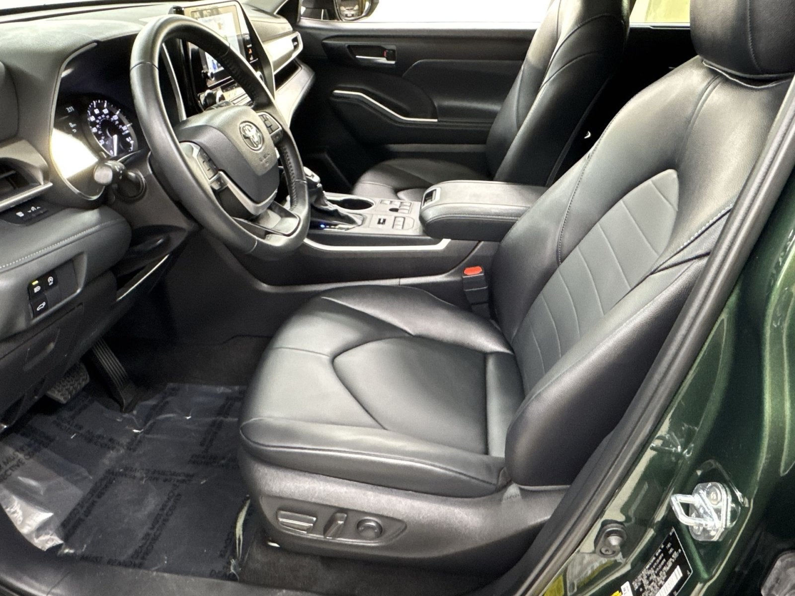 2025 Toyota Highlander XLE