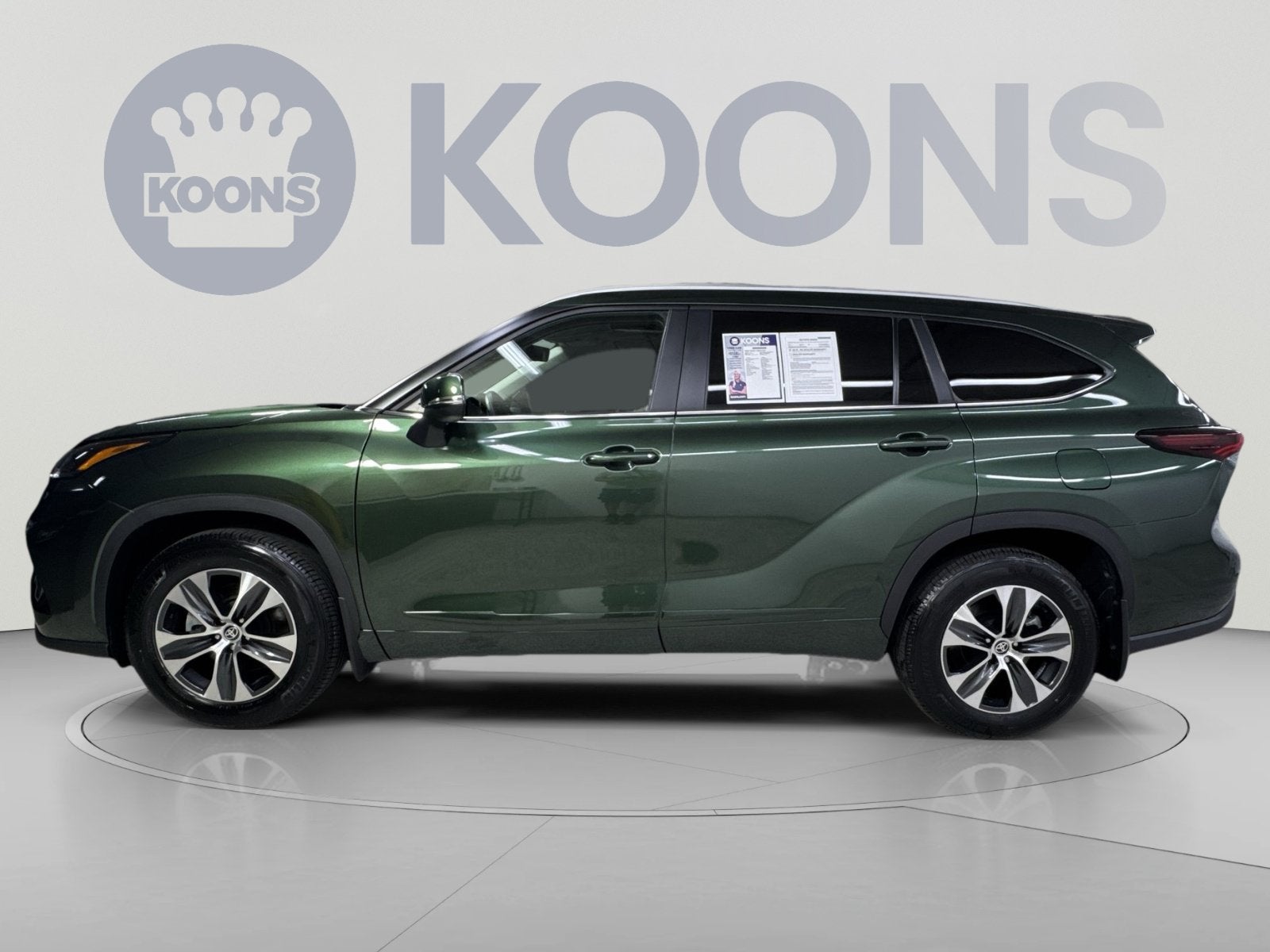 2025 Toyota Highlander XLE