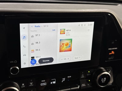 2025 Toyota Highlander XLE