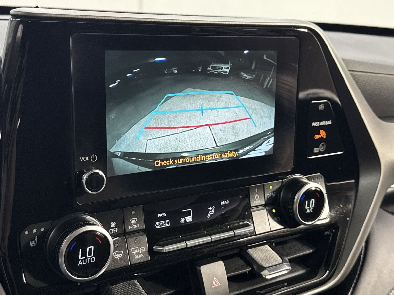 2025 Toyota Highlander XLE