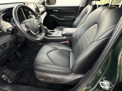 2025 Toyota Highlander XLE