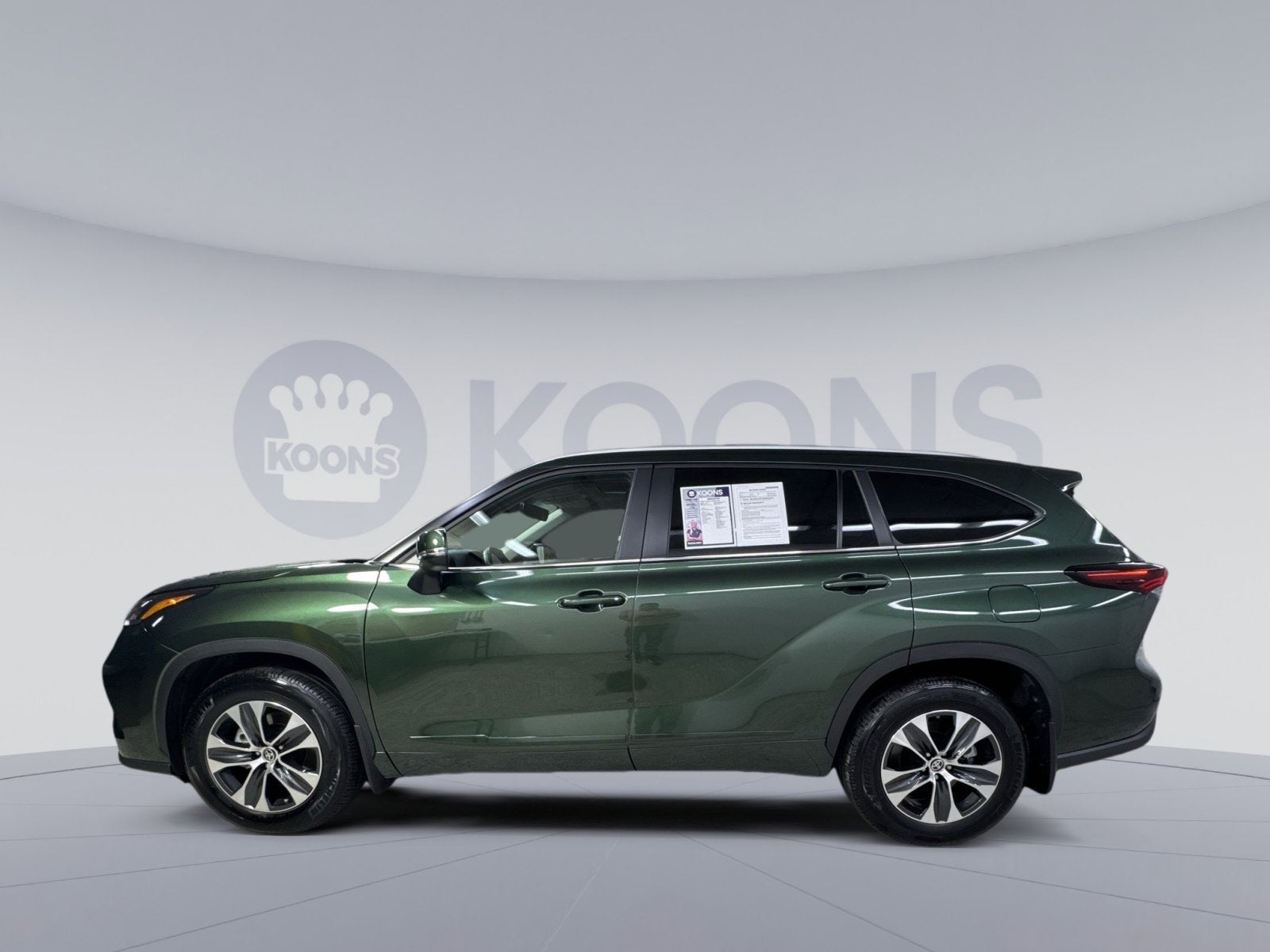 2025 Toyota Highlander XLE