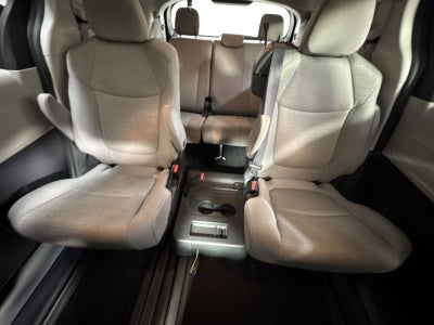 2024 Toyota Sienna LE