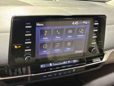 2024 Toyota Sienna LE