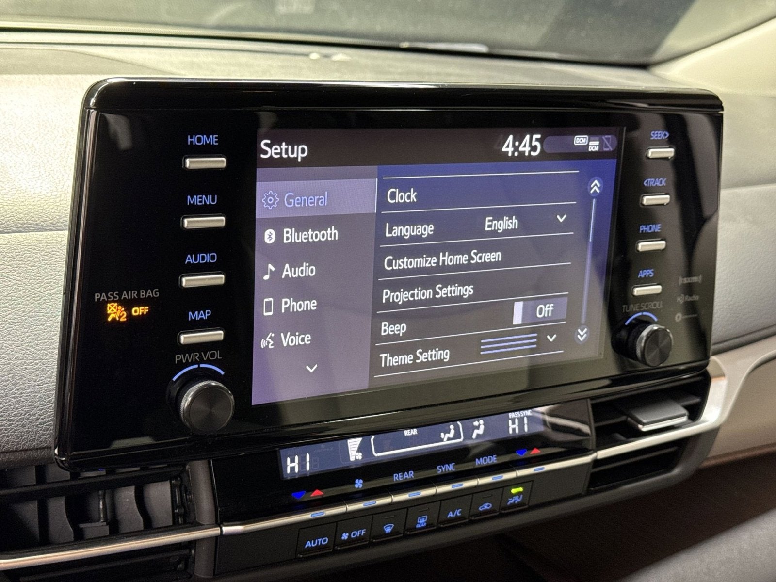 2024 Toyota Sienna LE