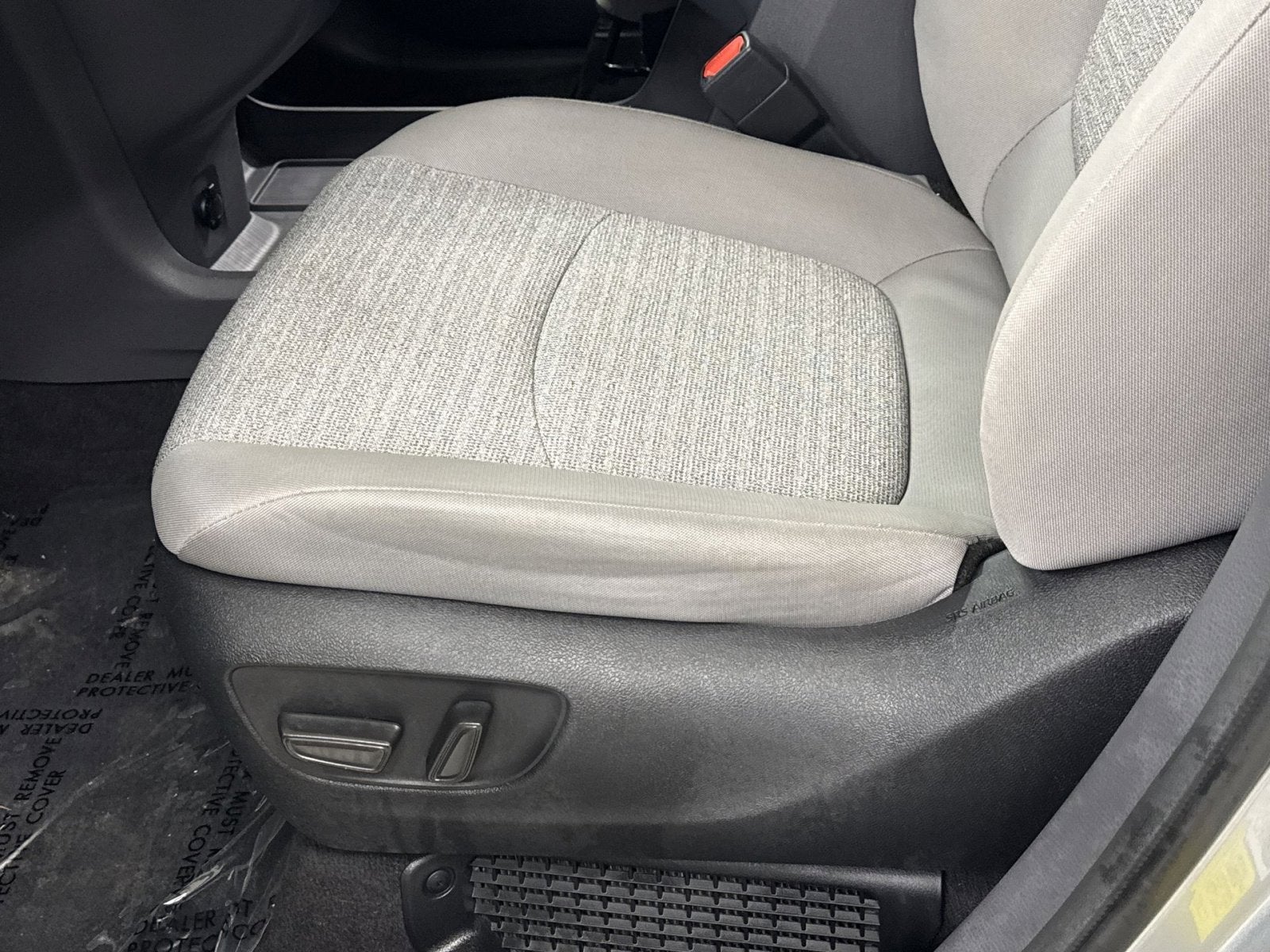 2023 Toyota Sienna LE