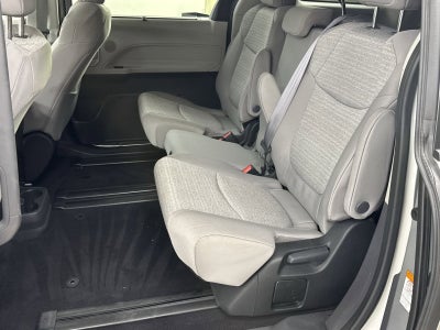 2023 Toyota Sienna LE