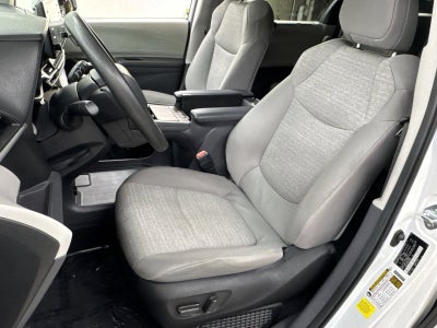 2024 Toyota Sienna LE