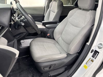 2024 Toyota Sienna LE
