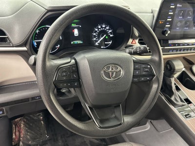 2024 Toyota Sienna LE