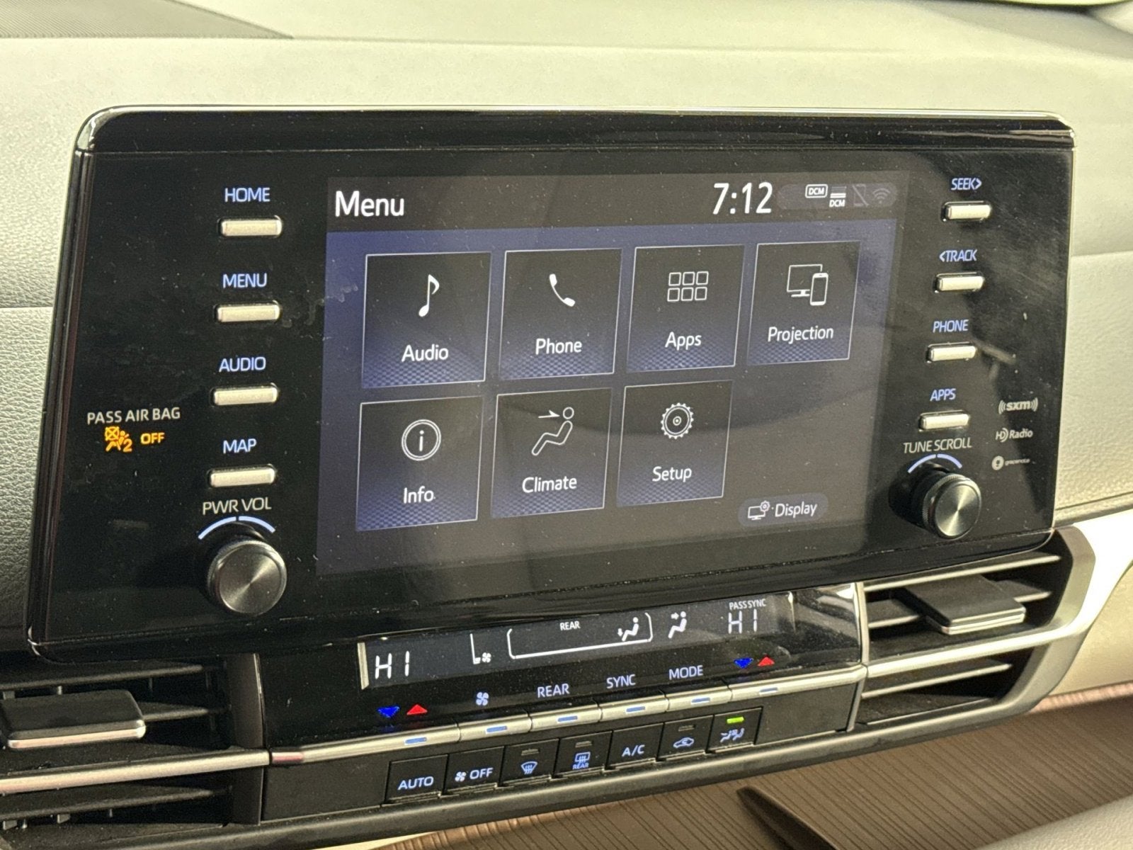 2024 Toyota Sienna LE